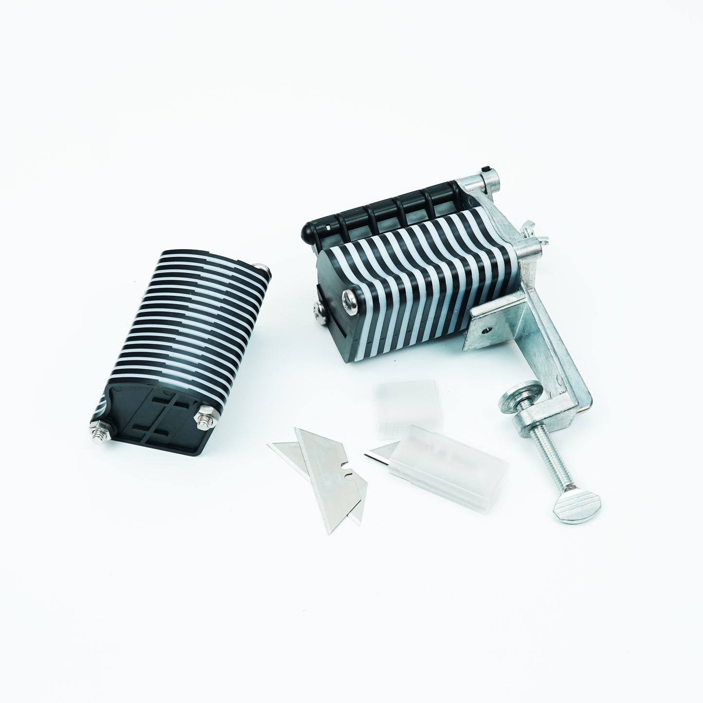 BESTNULE Leather Table Top Lace Cutter for Fringe Braiding Strip Belts and Laces (Come with 10 Blades)